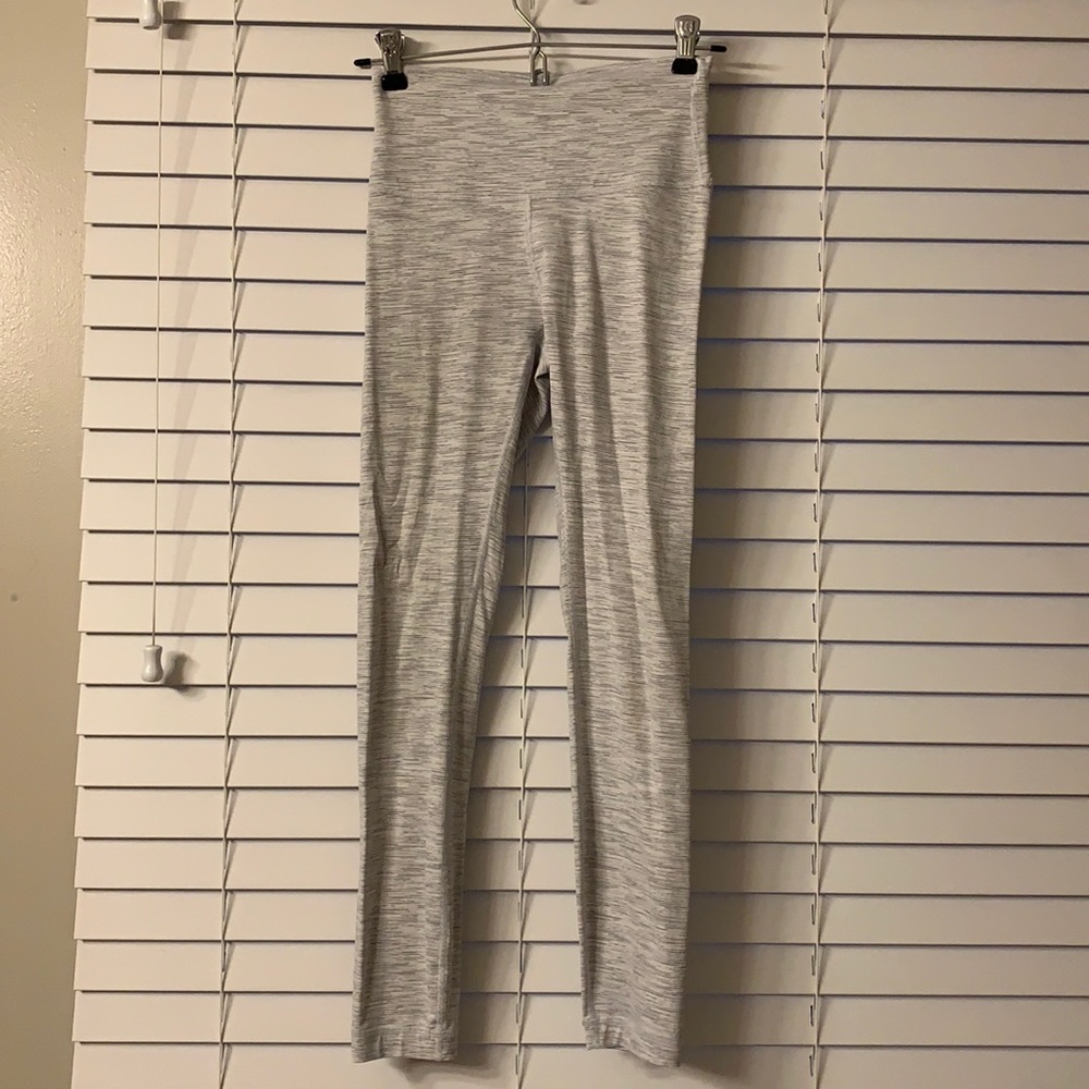 Lululemon Wunder Under 25”